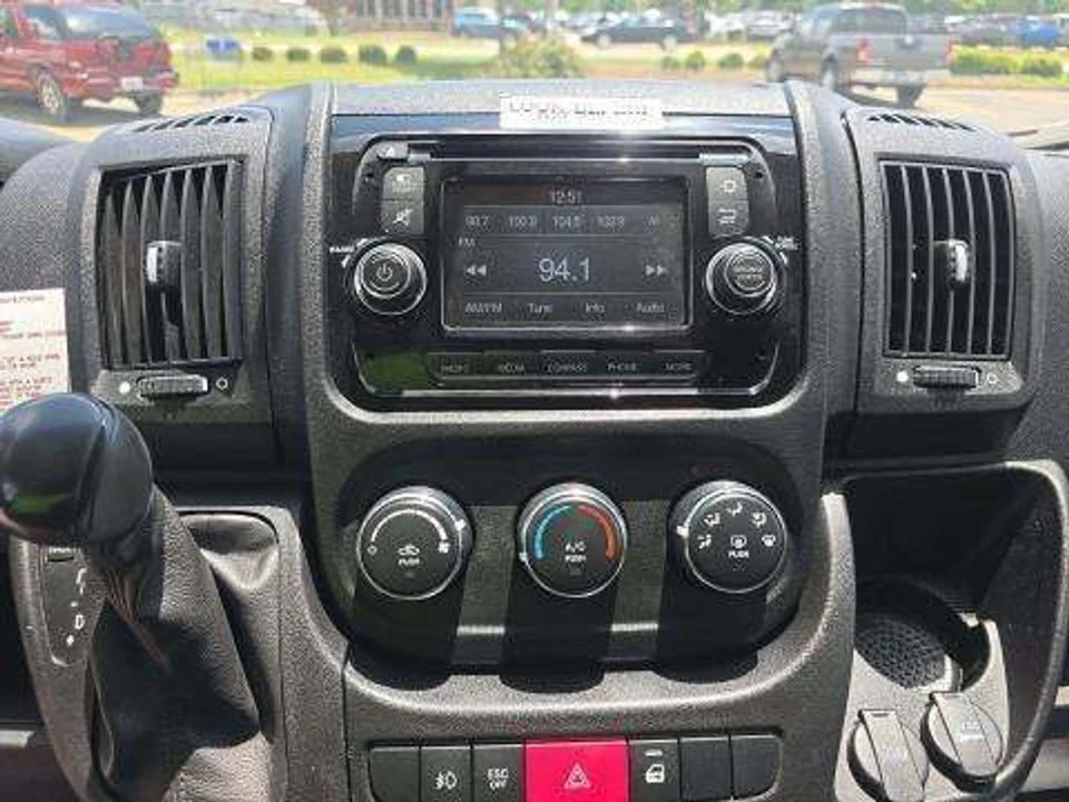 2014 Dodge Ram 4th Gen - Image 9 of 12