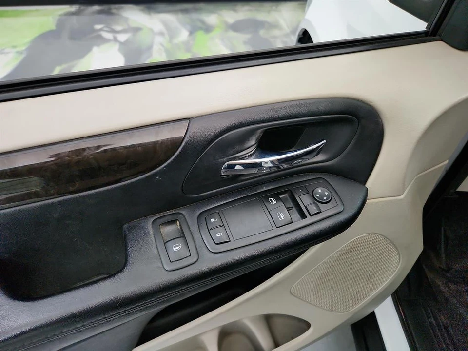 2014 Ram 1500 1st Gen - Image 18 of 21