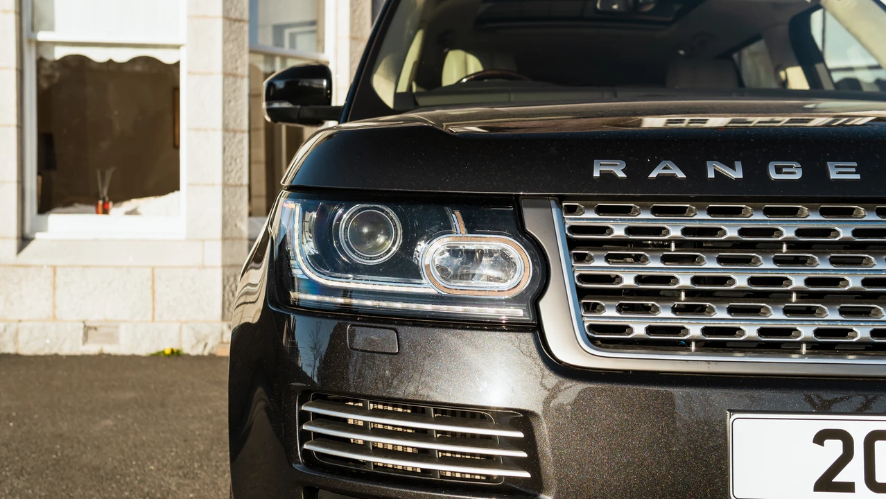 2014 Land Rover Range Rover L405 - Image 25 of 31