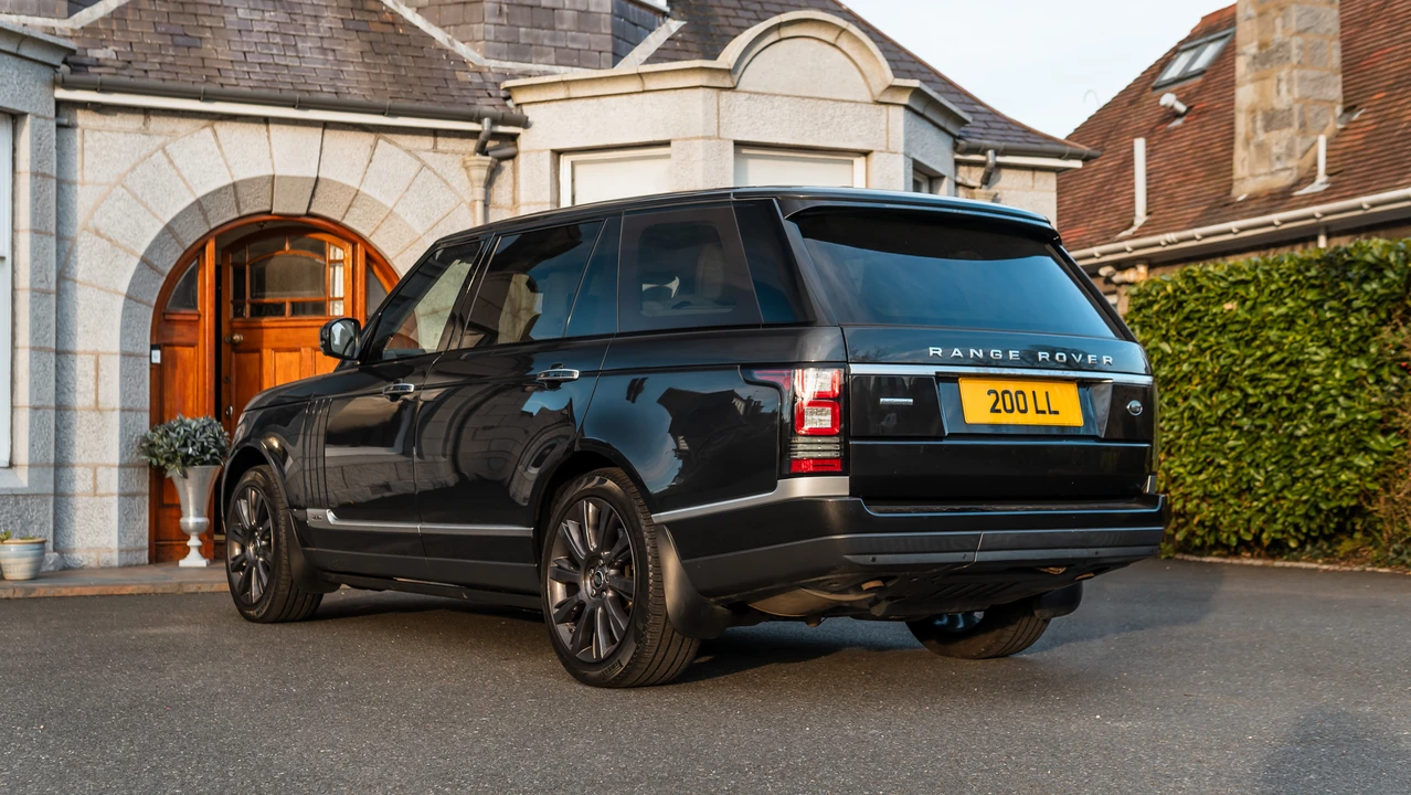 2014 Land Rover Range Rover L405 - Image 14 of 31