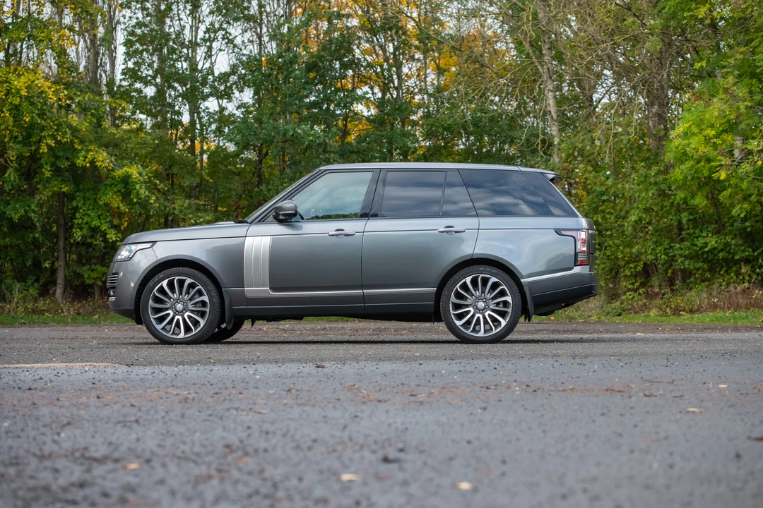2014 Land Rover Range Rover L405 - Image 7 of 31