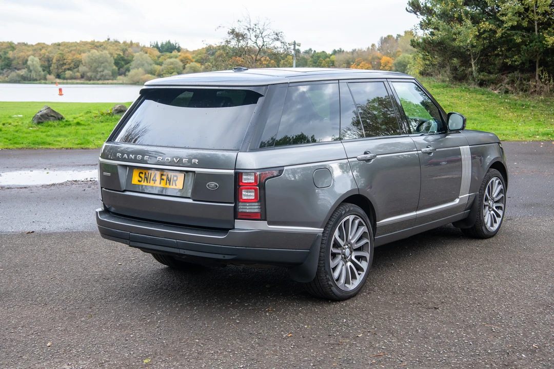 2014 Land Rover Range Rover L405 - Image 5 of 31