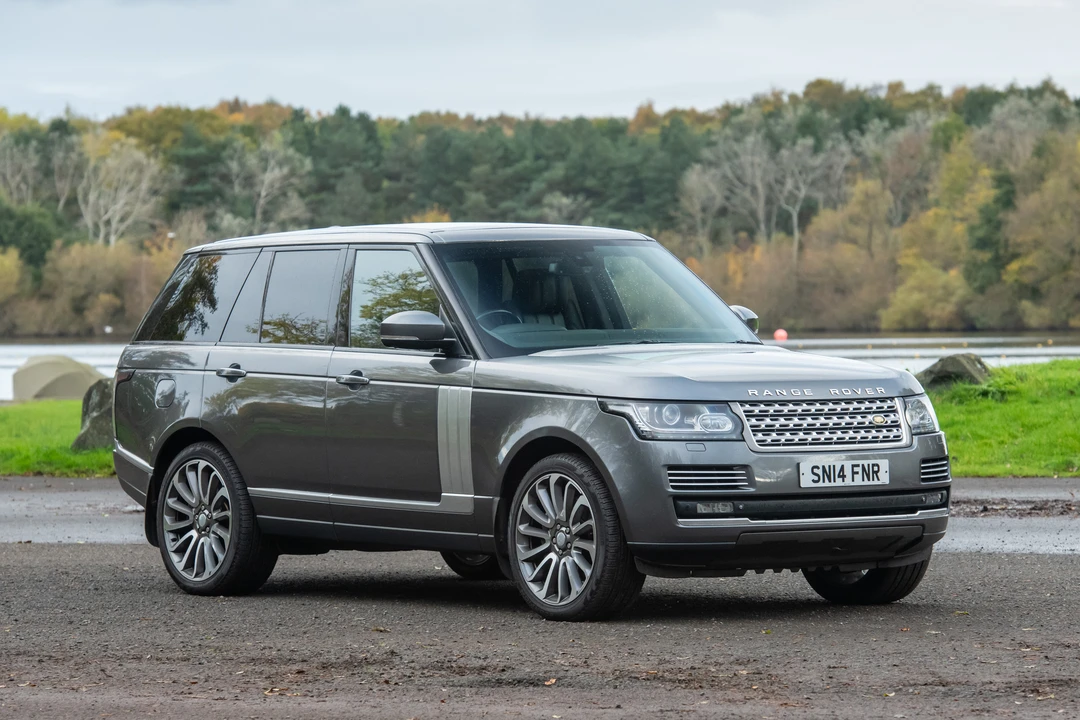 2014 Land Rover Range Rover L405 - Image 2 of 31