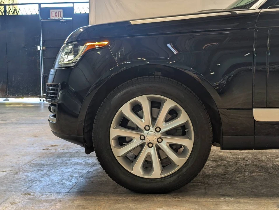 2014 Land Rover Range Rover L405 - Image 17 of 21
