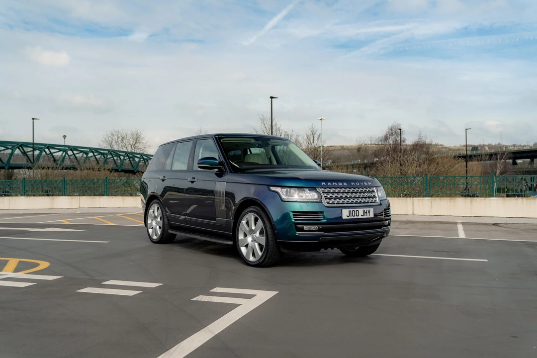 2013 Land Rover Range Rover L322 - Image 9 of 31