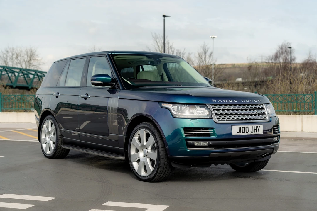 2013 Land Rover Range Rover L322 - Image 17 of 31
