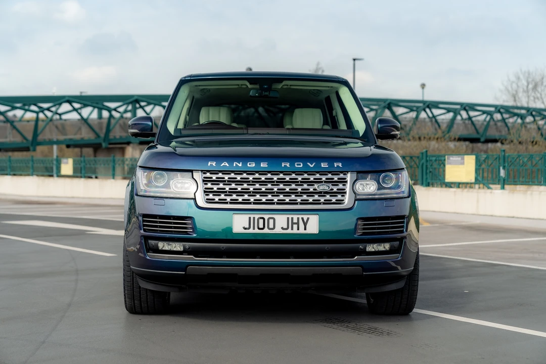 2013 Land Rover Range Rover L322 - Image 2 of 31