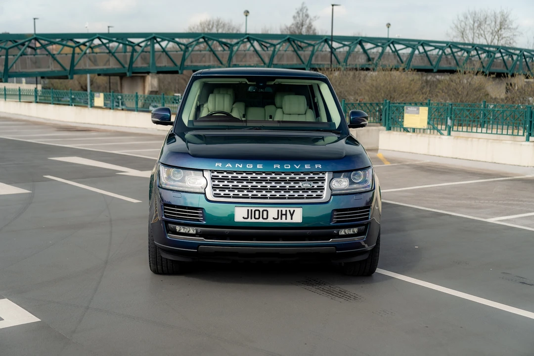 2013 Land Rover Range Rover L322 - Image 10 of 31