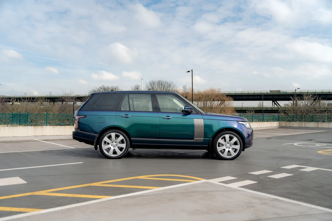 2013 Land Rover Range Rover L322 - Image 8 of 31