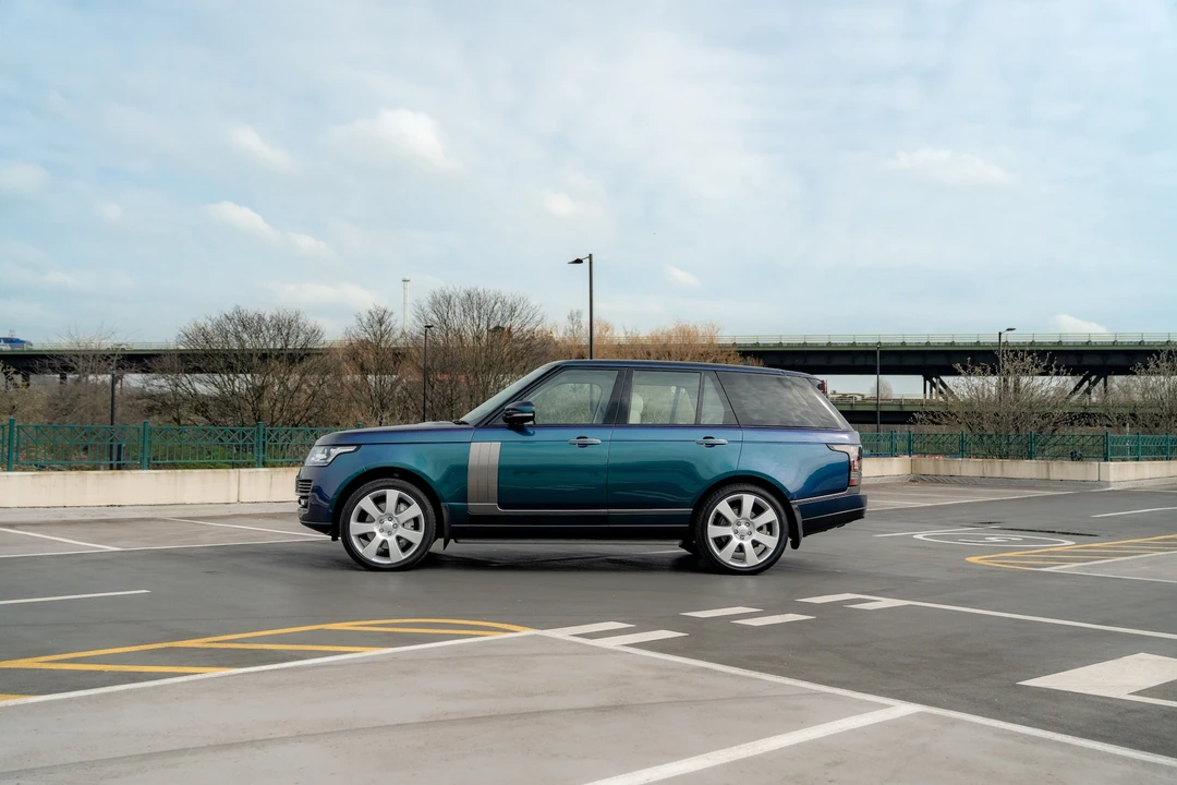 2013 Land Rover Range Rover L322 - Image 4 of 31