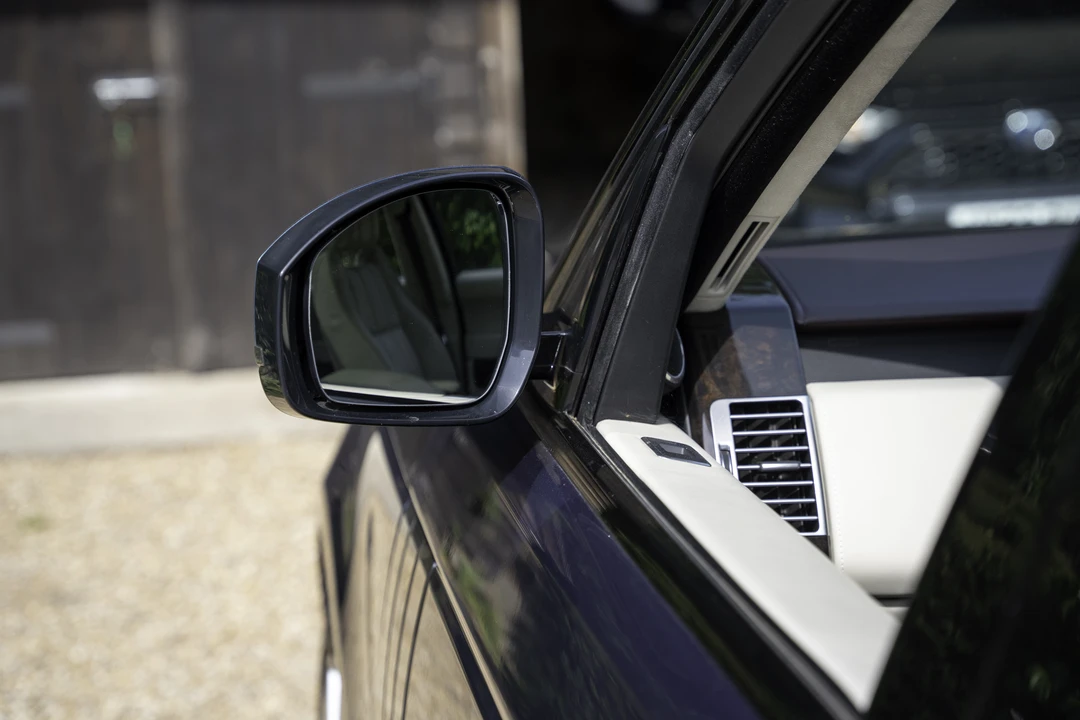 2014 Land Rover Range Rover L405 - Image 16 of 31