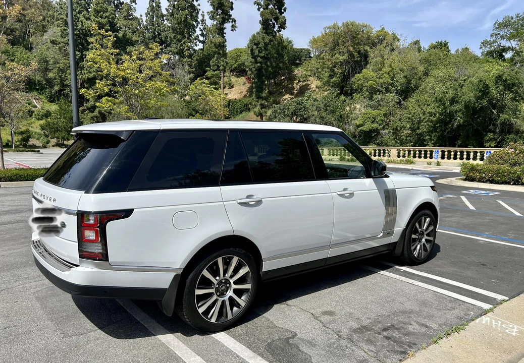 2014 Land Rover Range Rover L405 - Image 12 of 31