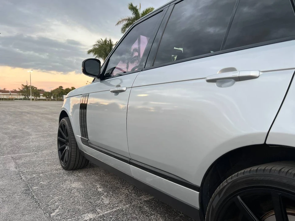 2014 Land Rover Range Rover L405 - Image 10 of 24