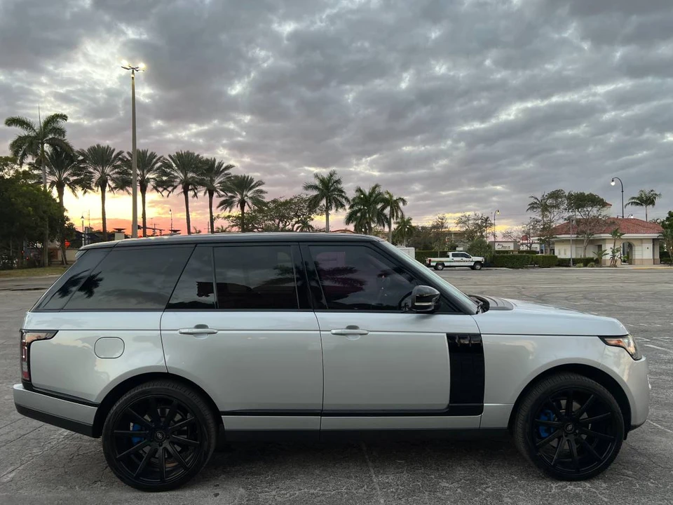 2014 Land Rover Range Rover L405 - Image 5 of 24