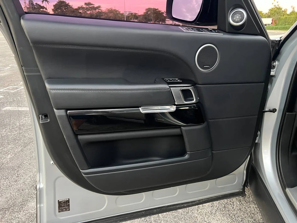 2014 Land Rover Range Rover L405 - Image 17 of 24