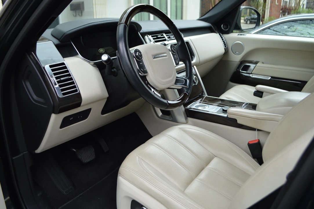 2014 Land Rover Range Rover L405 - Image 10 of 14
