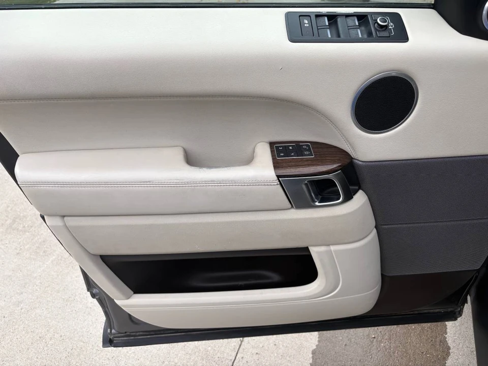 2014 Land Rover Range Rover L405 - Image 19 of 24