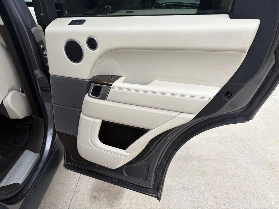 2014 Land Rover Range Rover L405 - Image 23 of 24