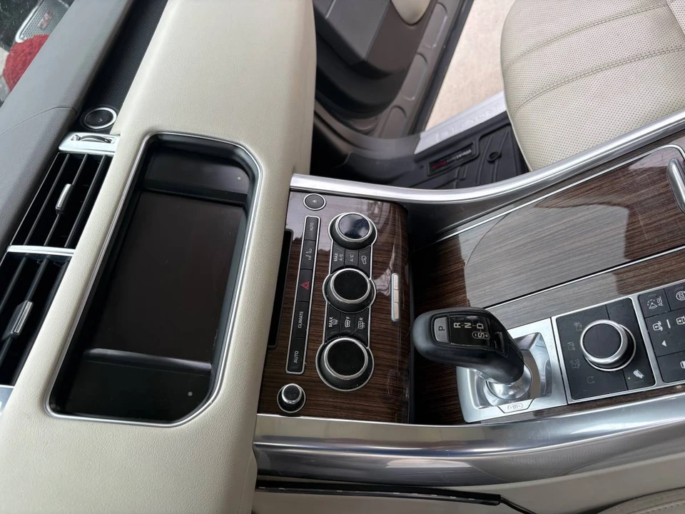 2014 Land Rover Range Rover L405 - Image 15 of 24