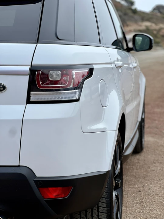 2014 Land Rover Range Rover Sport L494 - Image 20 of 31