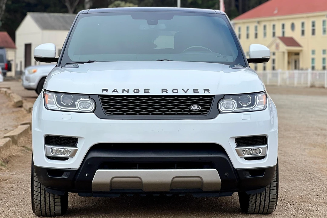 2014 Land Rover Range Rover Sport L494 - Image 2 of 31