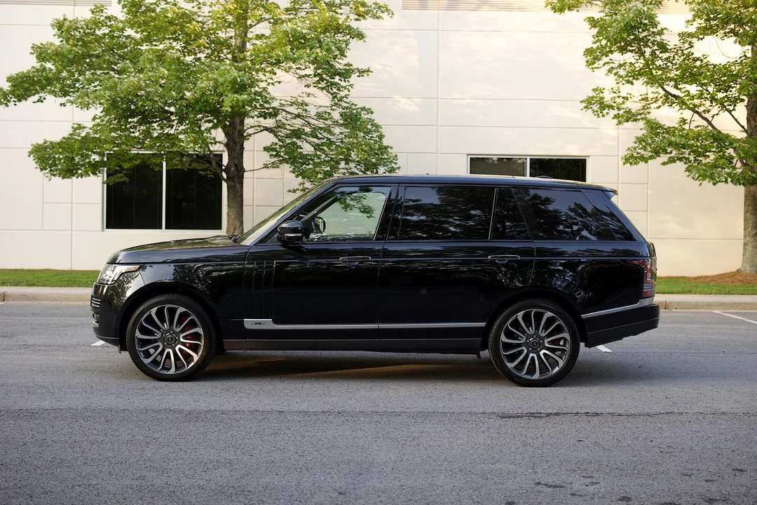2014 Land Rover Range Rover L405 - Image 6 of 31