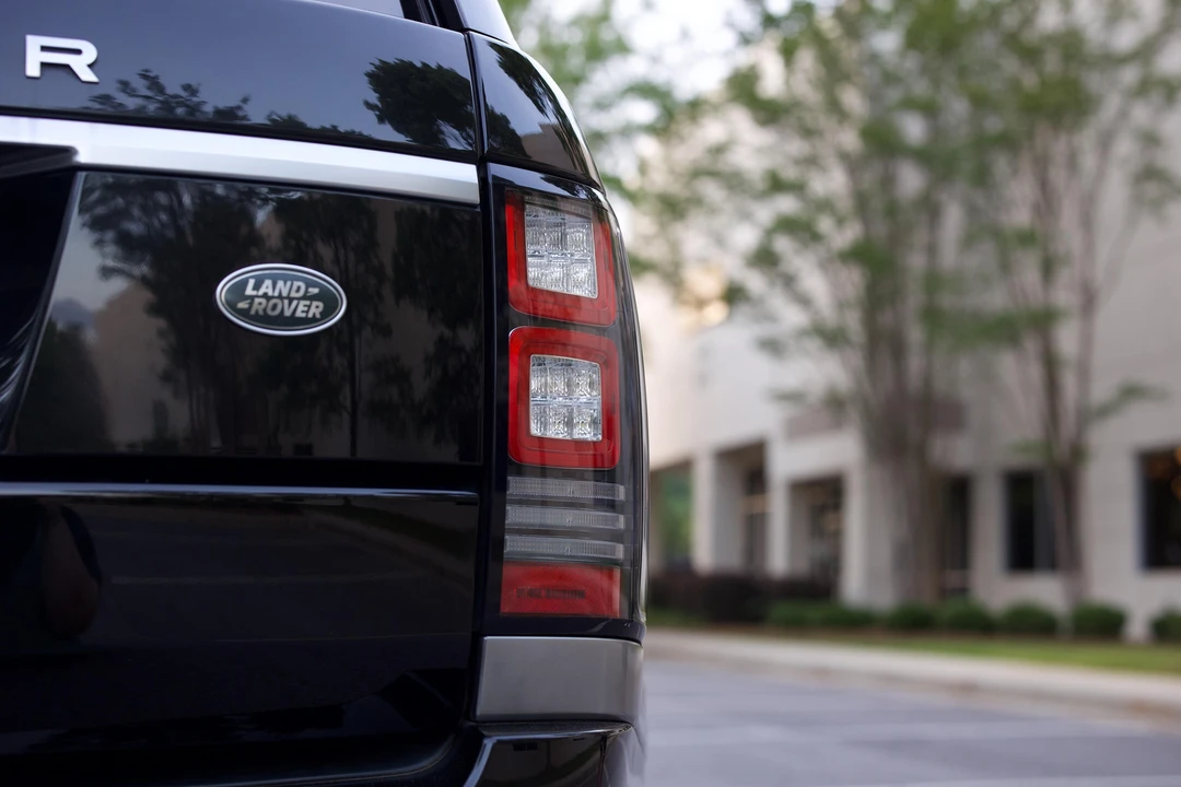 2014 Land Rover Range Rover L405 - Image 20 of 31