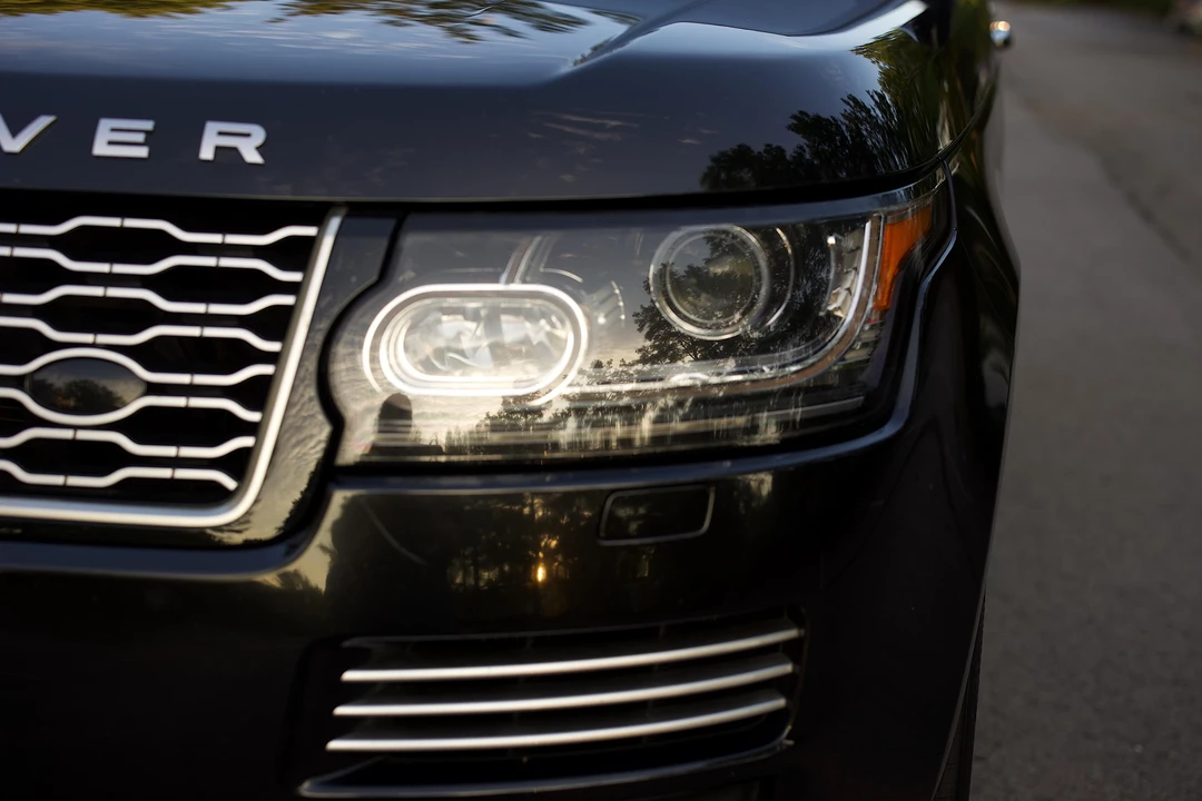 2014 Land Rover Range Rover L405 - Image 11 of 31
