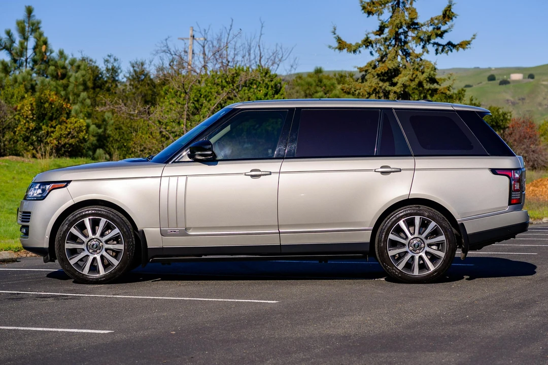 2014 Land Rover Range Rover L405 - Image 3 of 31