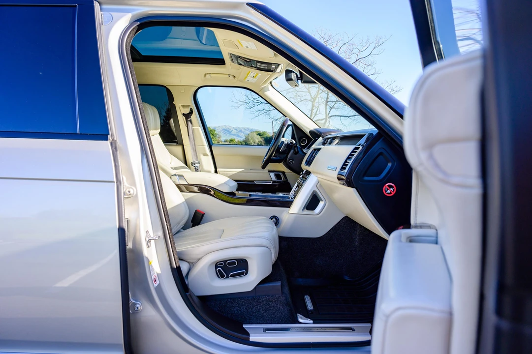 2014 Land Rover Range Rover L405 - Image 26 of 31