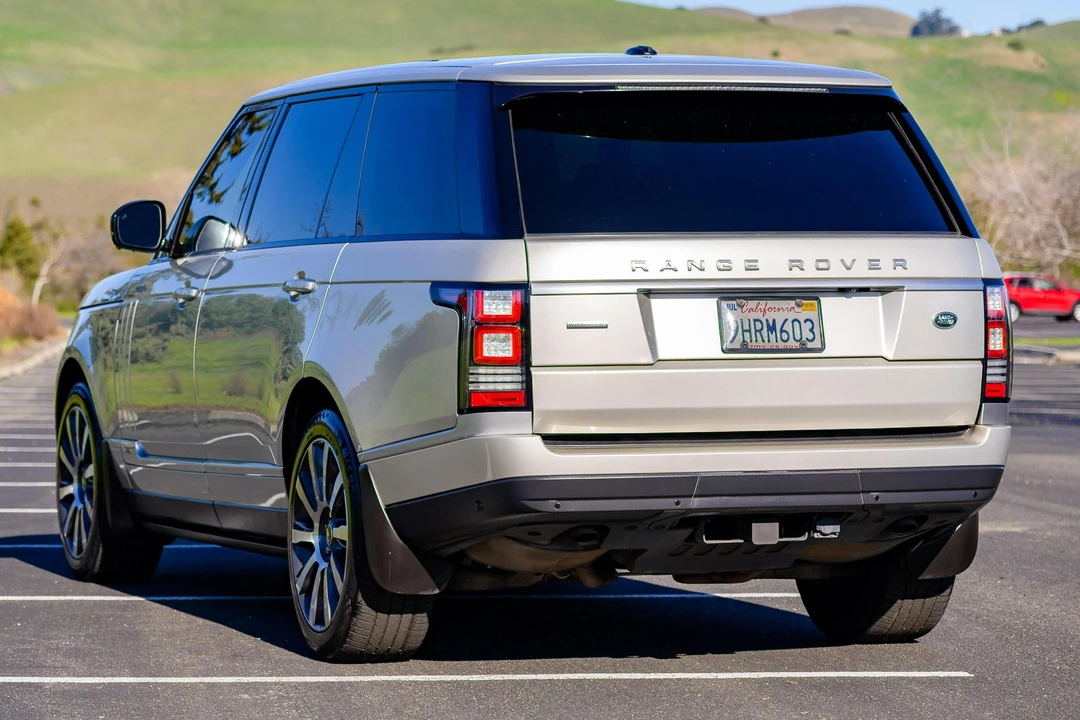 2014 Land Rover Range Rover L405 - Image 4 of 31