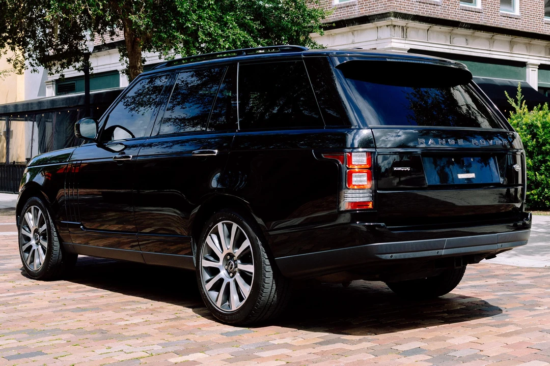 2014 Land Rover Range Rover L405 - Image 4 of 31