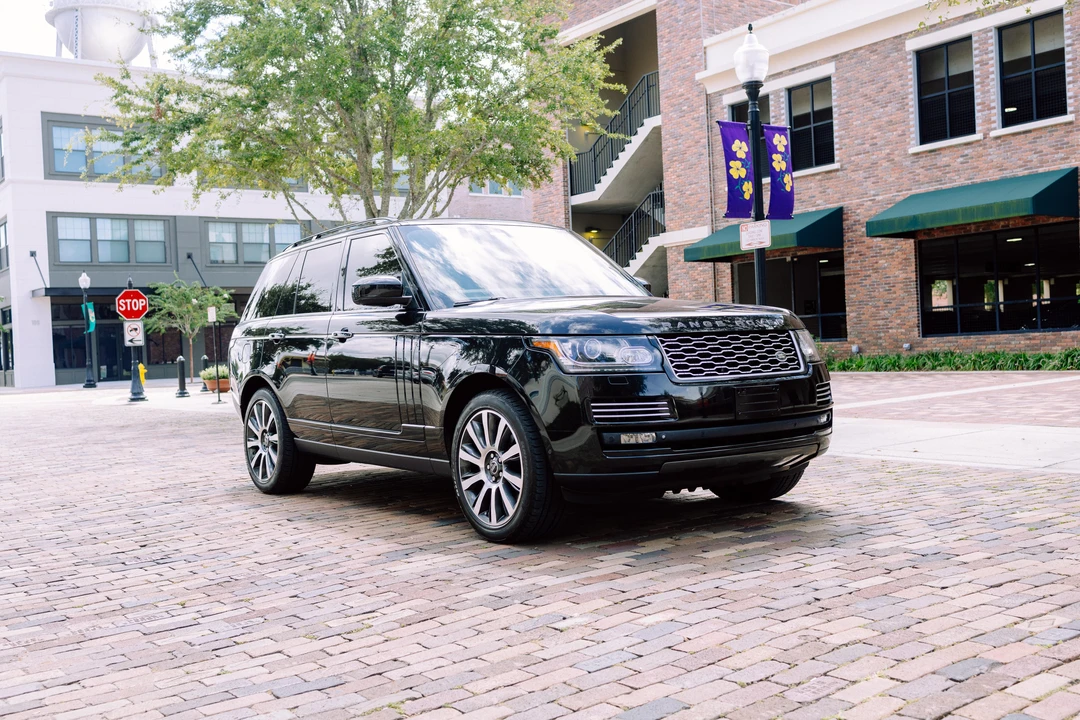 2014 Land Rover Range Rover L405 - Image 13 of 31