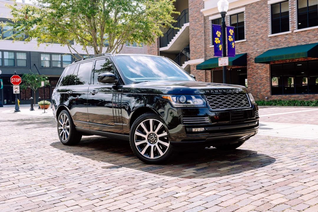 2014 Land Rover Range Rover L405 - Image 11 of 31