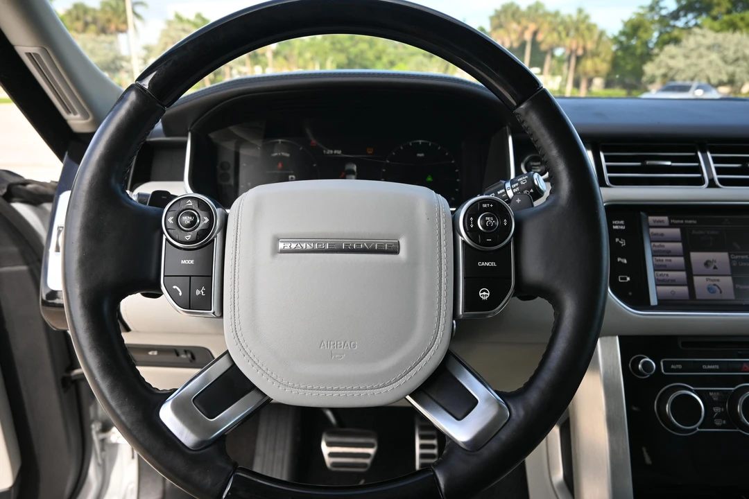 2014 Land Rover Range Rover L405 - Image 27 of 31