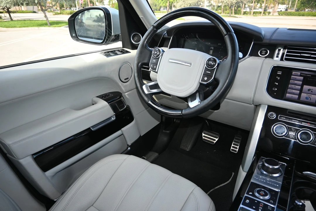 2014 Land Rover Range Rover L405 - Image 28 of 31