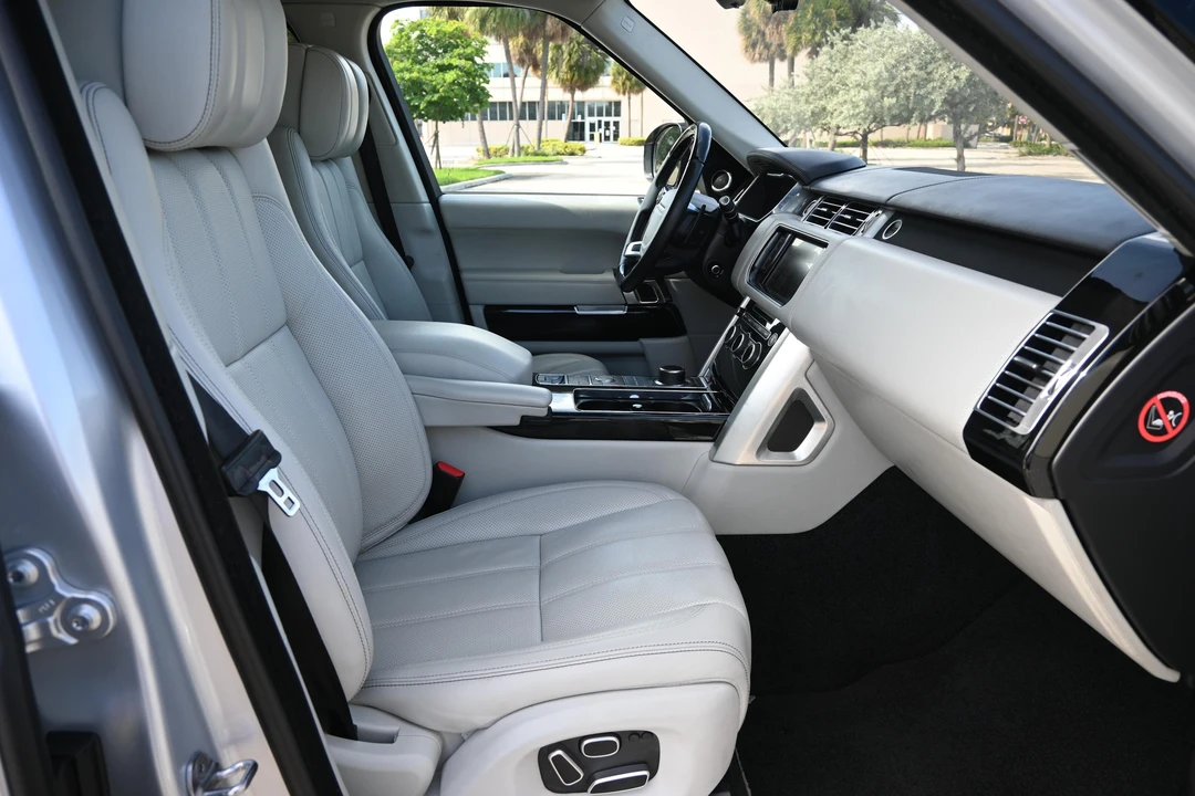 2014 Land Rover Range Rover L405 - Image 22 of 31