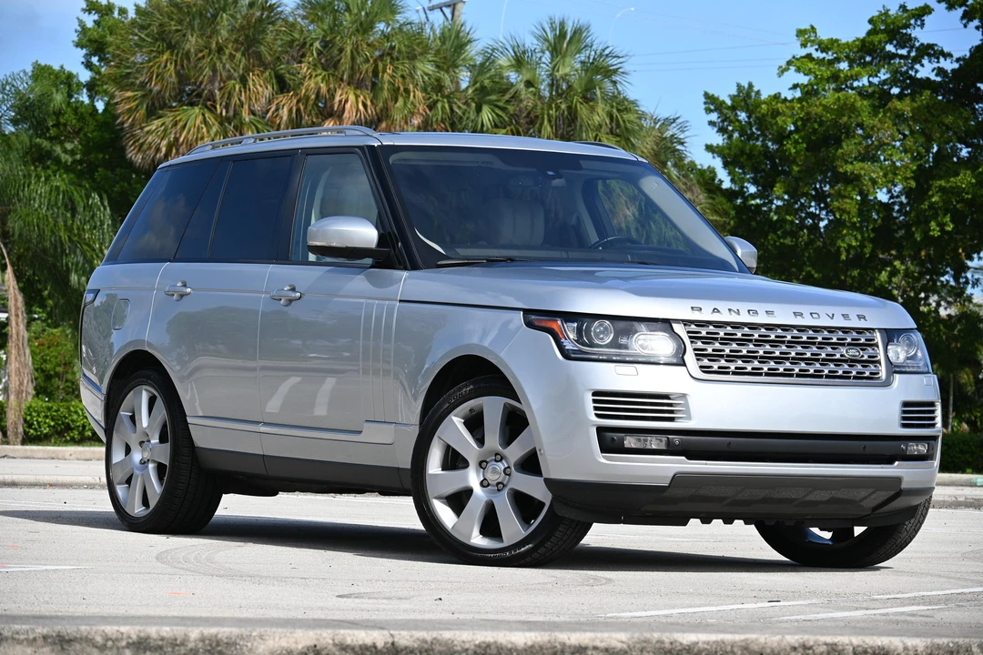 2014 Land Rover Range Rover L405 - Image 8 of 31