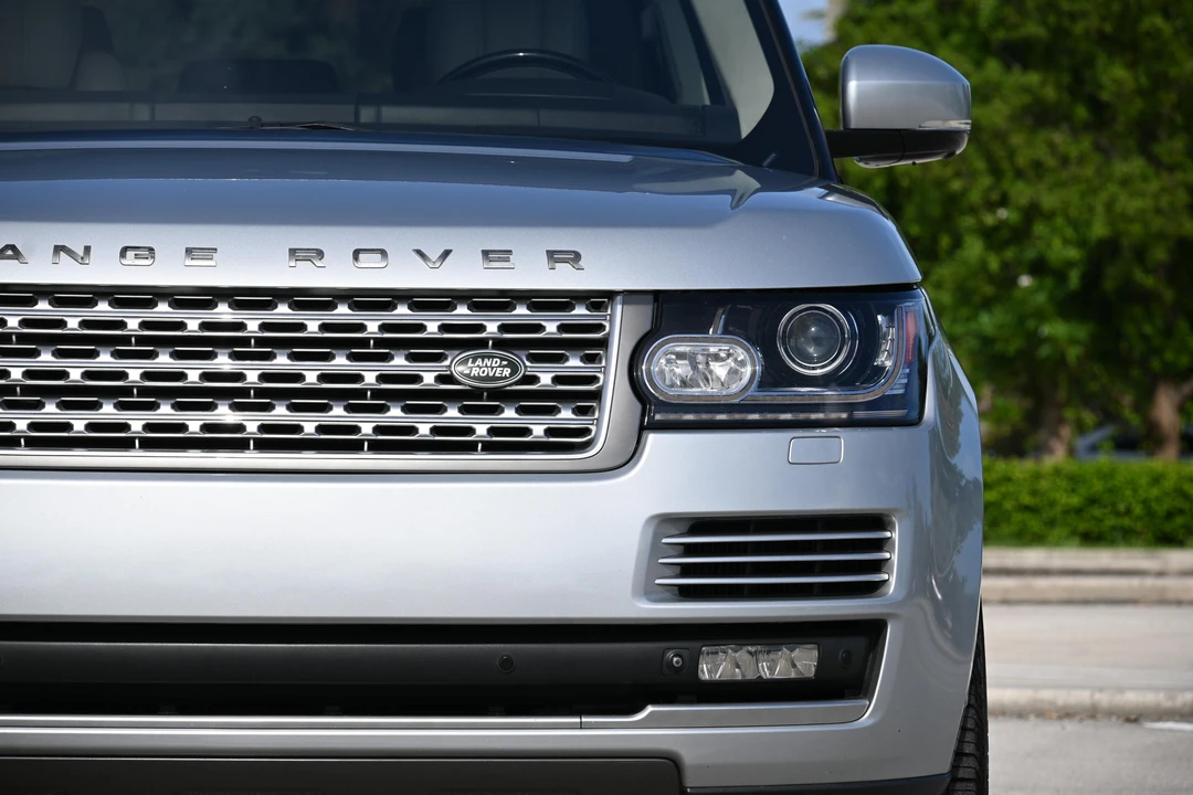 2014 Land Rover Range Rover L405 - Image 12 of 31