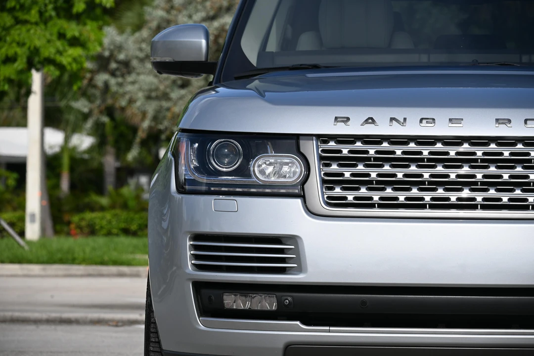 2014 Land Rover Range Rover L405 - Image 11 of 31