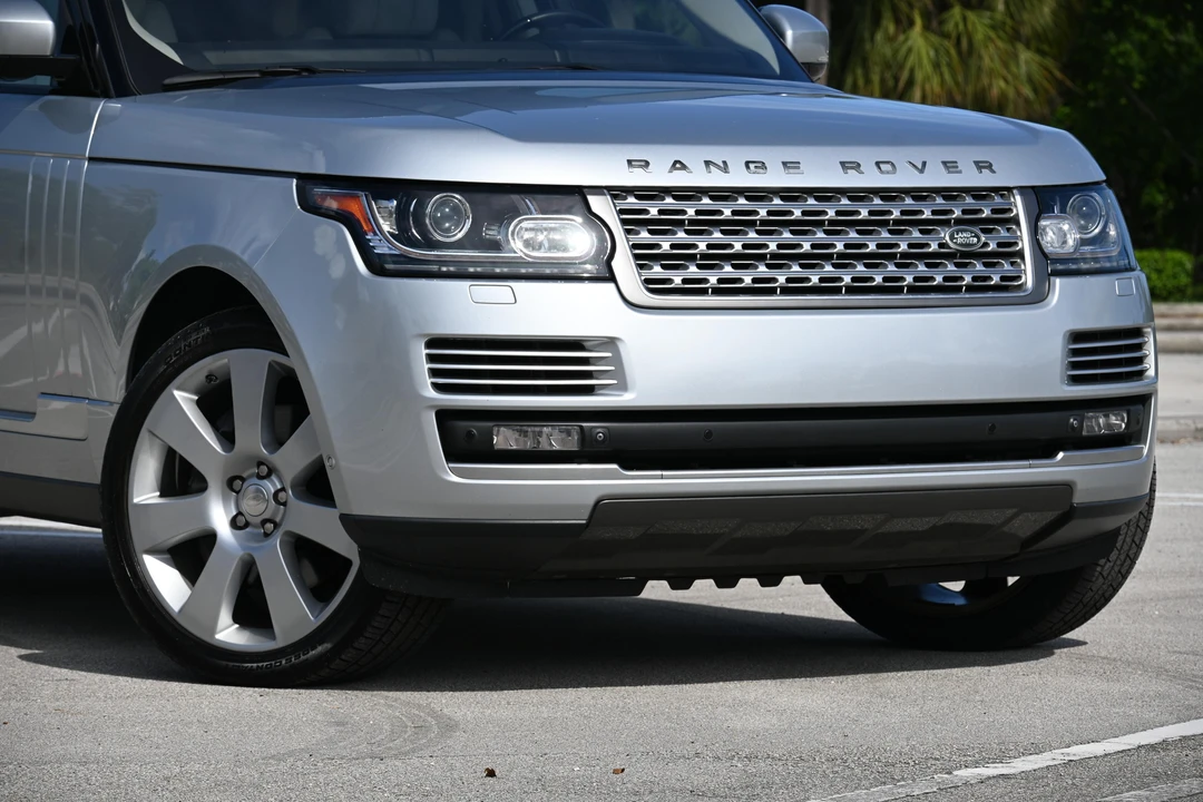 2014 Land Rover Range Rover L405 - Image 10 of 31