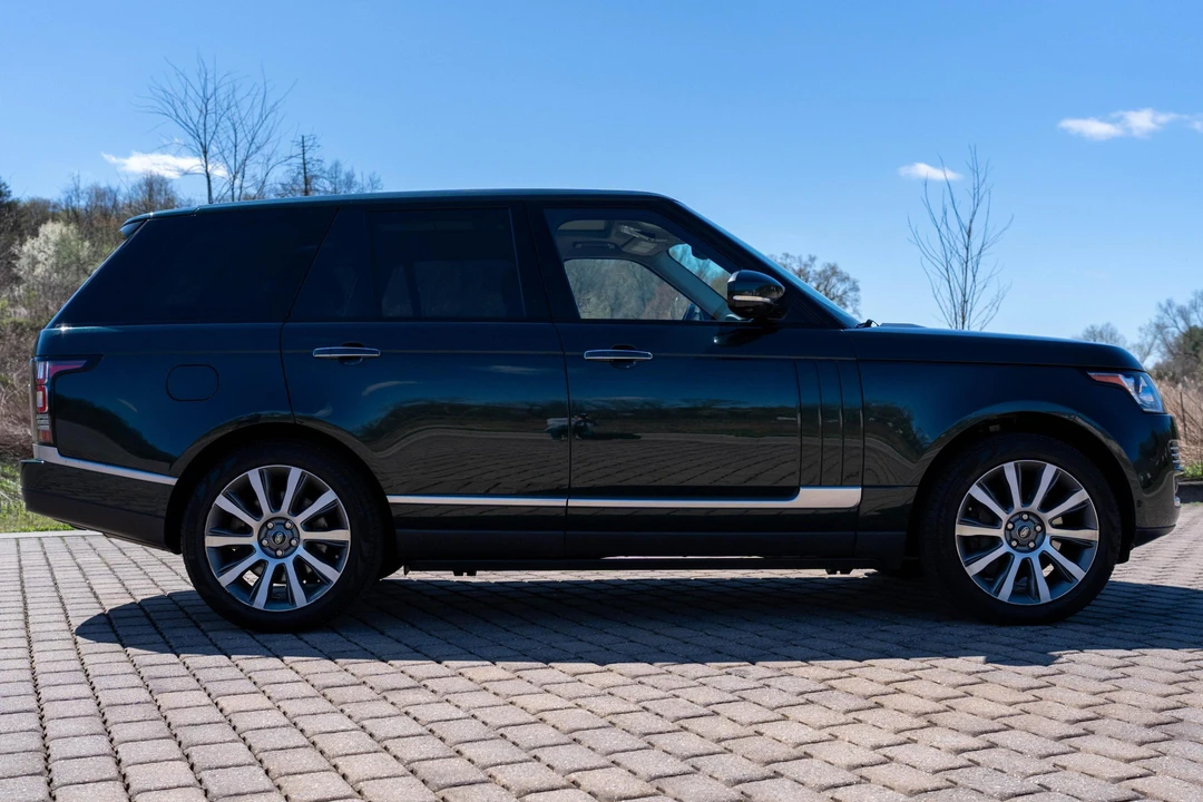 2014 Land Rover Range Rover L405 - Image 3 of 31