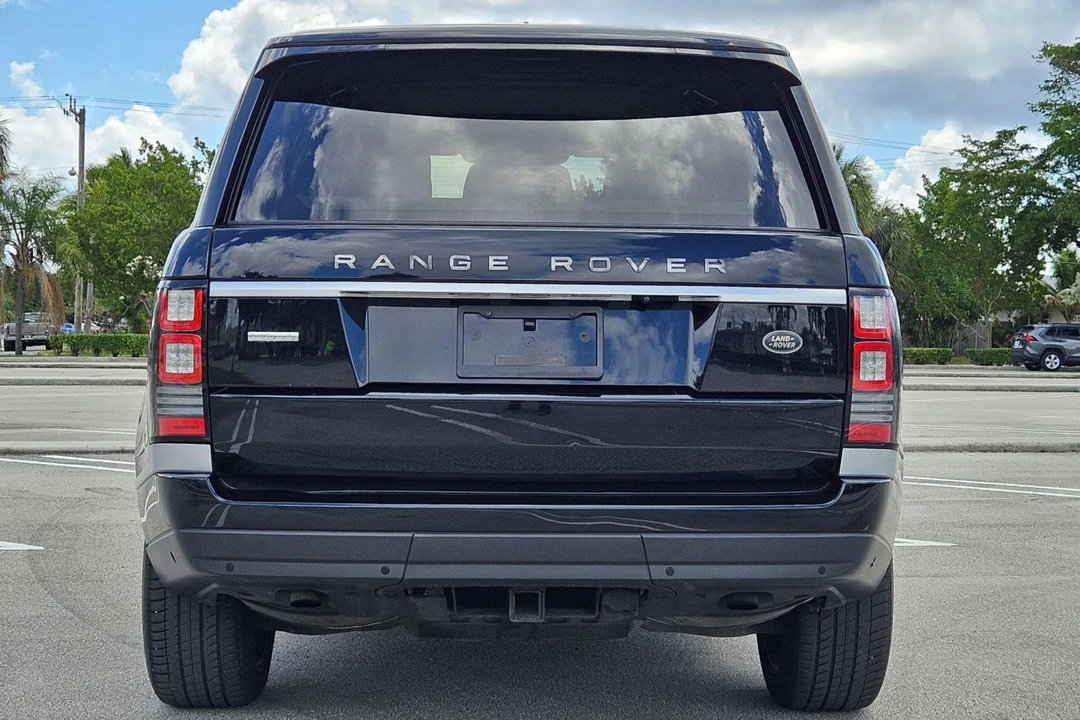 2014 Land Rover Range Rover L405 - Image 5 of 31