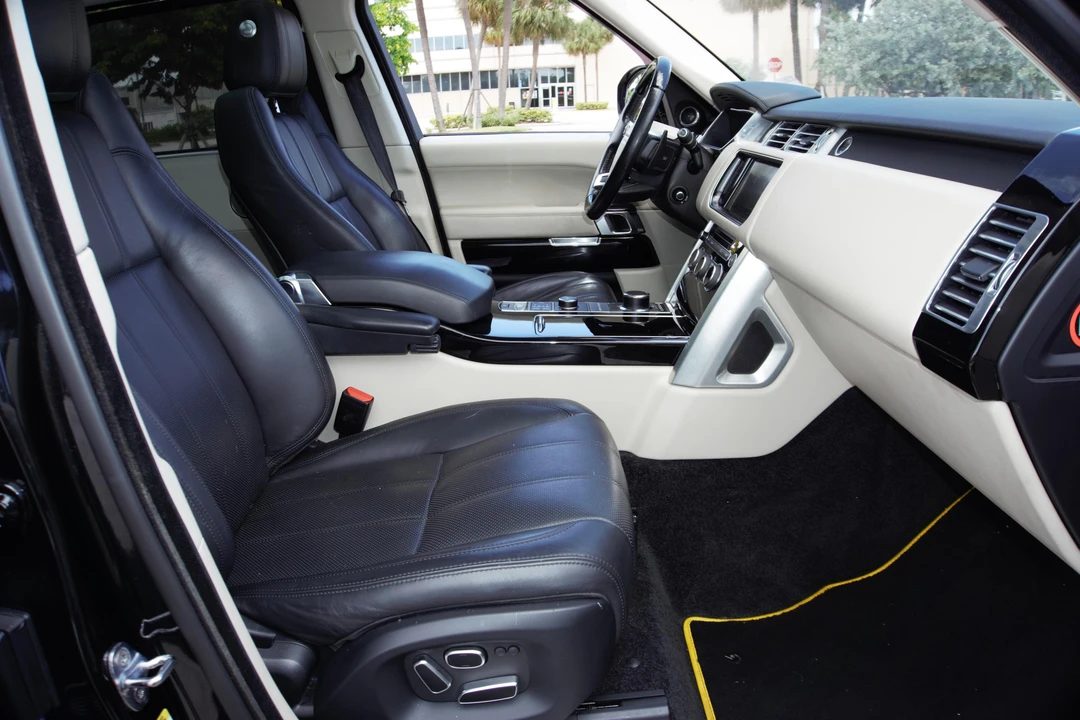 2014 Land Rover Range Rover L405 - Image 24 of 31