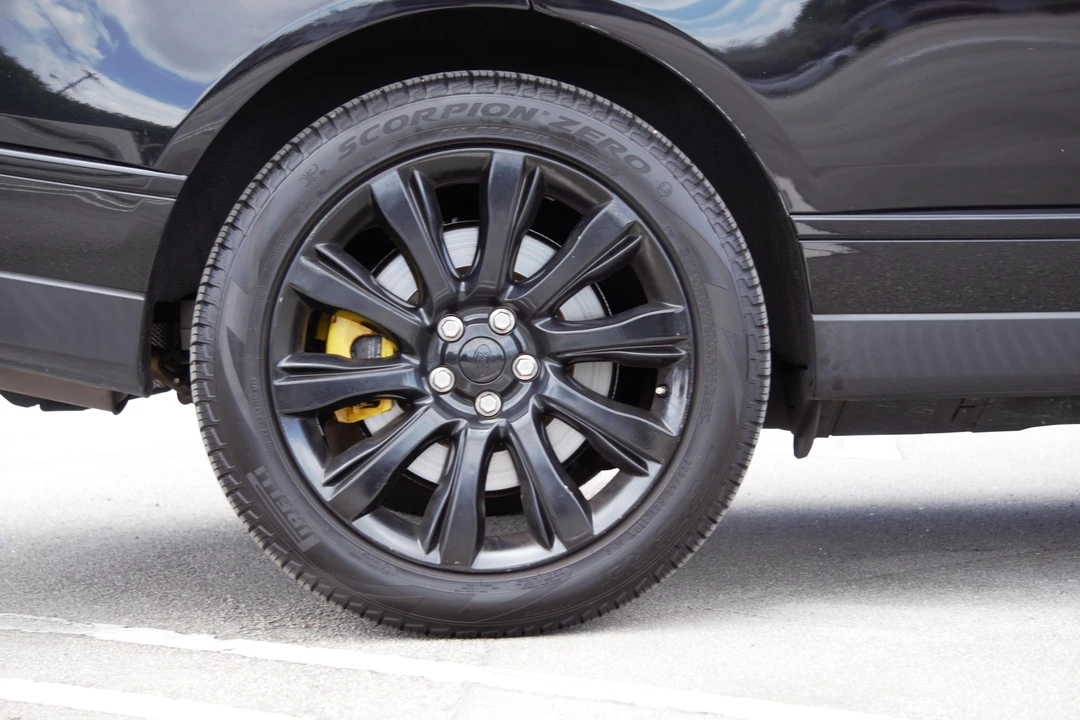2014 Land Rover Range Rover L405 - Image 17 of 31