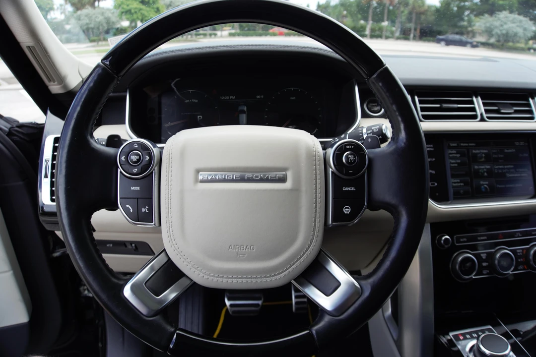 2014 Land Rover Range Rover L405 - Image 29 of 31