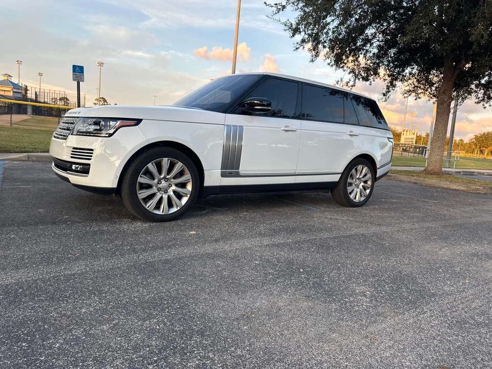 2014 Land Rover Range Rover L405 - Image 16 of 31