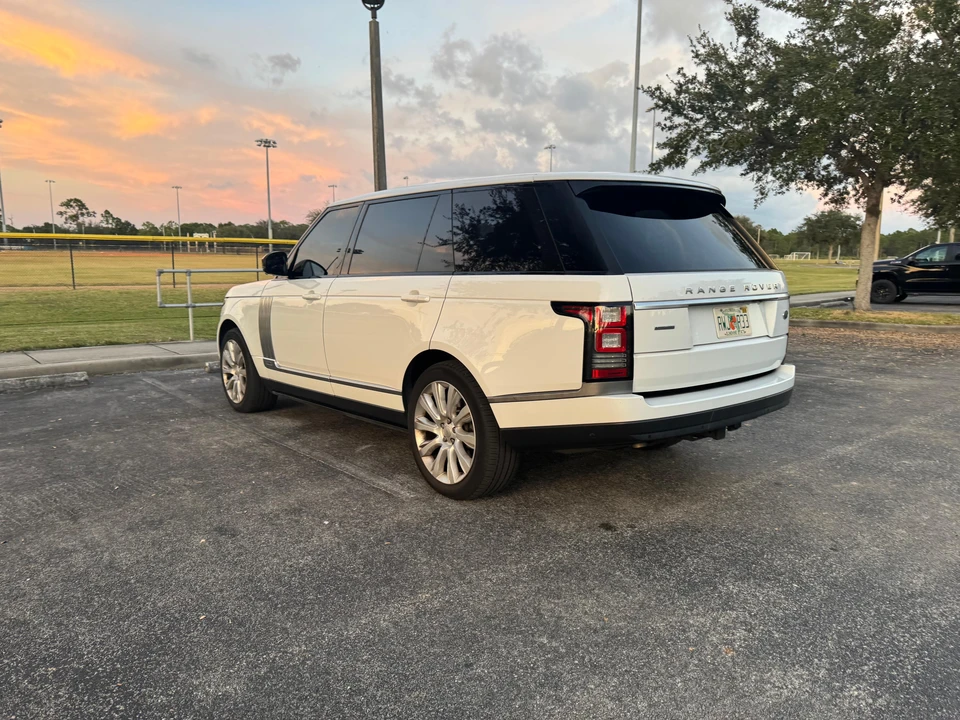 2014 Land Rover Range Rover L405 - Image 24 of 31