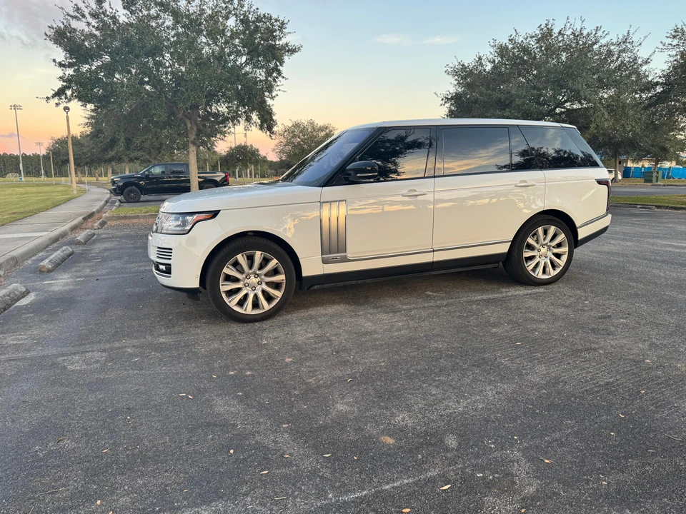 2014 Land Rover Range Rover L405 - Image 17 of 31
