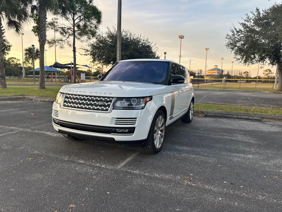 2014 Land Rover Range Rover L405 - Image 11 of 31